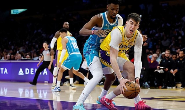 锋线新星已经打出极高水准表现了，但这对于湖人来说毫无意义？